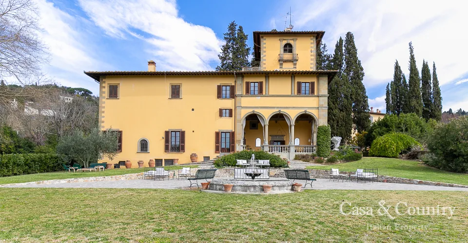 5 bed  For Sale in Florence,  - photo 2