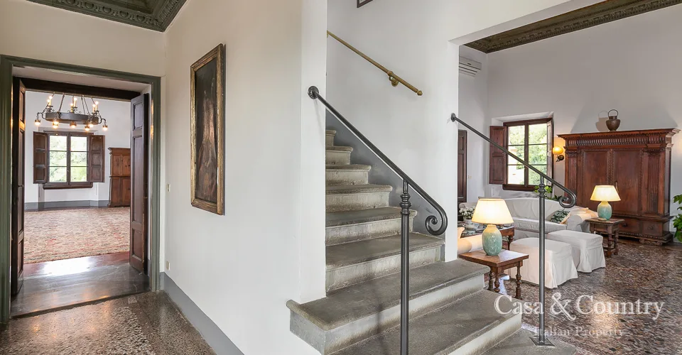 5 bed  For Sale in Florence,  - photo 11