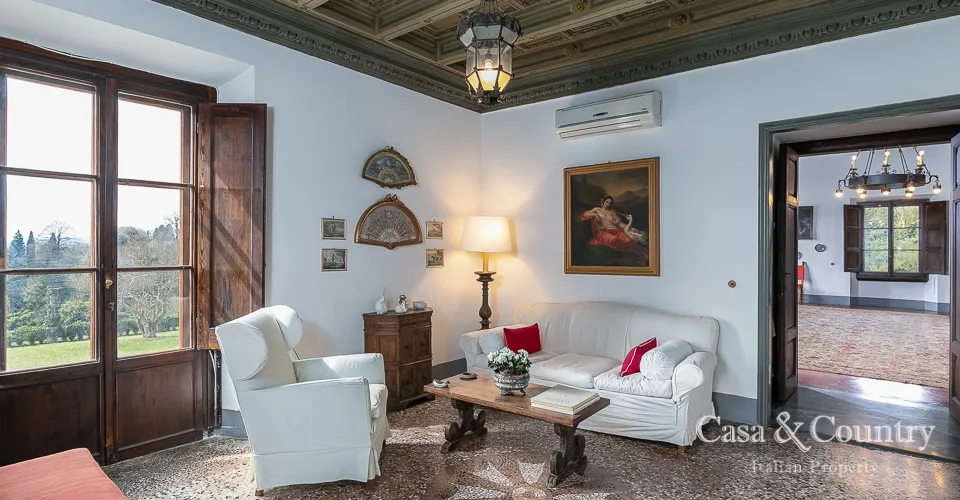 5 bed  For Sale in Florence,  - photo 12
