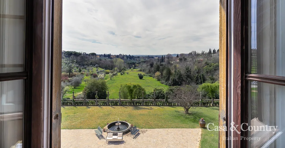 5 bed  For Sale in Florence,  - photo 19