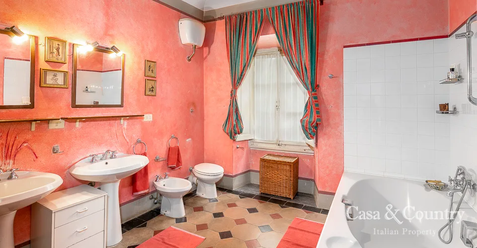 5 bed  For Sale in Florence,  - photo 16