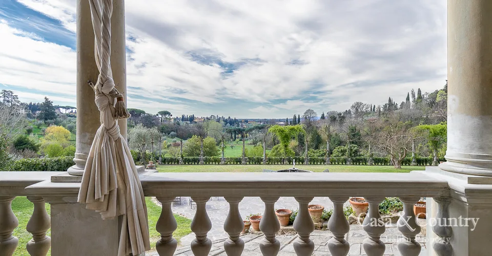 5 bed  For Sale in Florence,  - photo 4