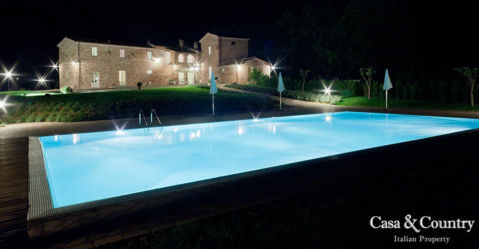 8 bed  For Sale in Val Di Chiana,  - photo 9