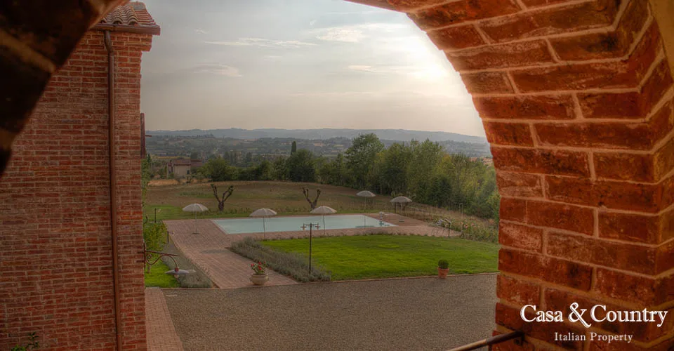 8 bed  For Sale in Val Di Chiana,  - photo 18