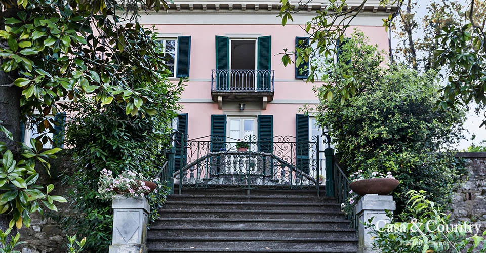 6 bed  For Sale in Lucca,  - 6