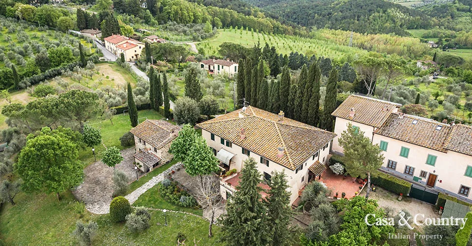7 bed  For Sale in Greve In Chianti,  - 2
