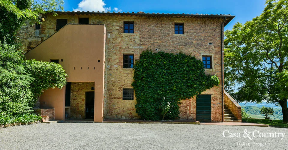 21 bed  For Sale in Pisa - Palaia,  - 1