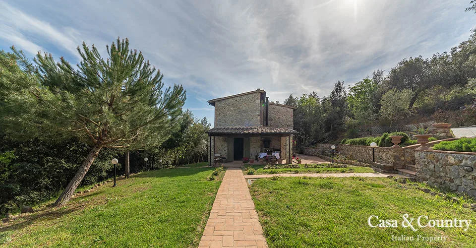 3 bed  For Sale in Siena,  - 3