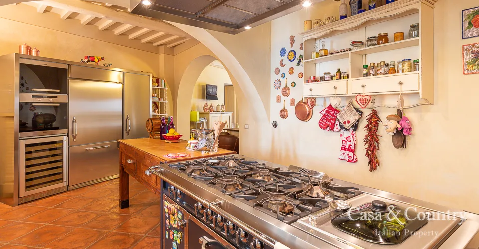 5 bed  For Sale in Florence,  - photo 17