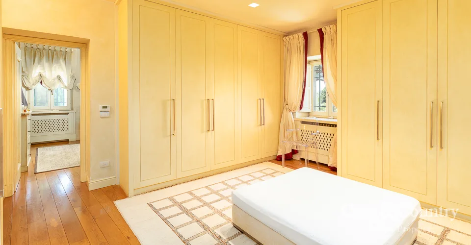5 bed  For Sale in Florence,  - photo 24