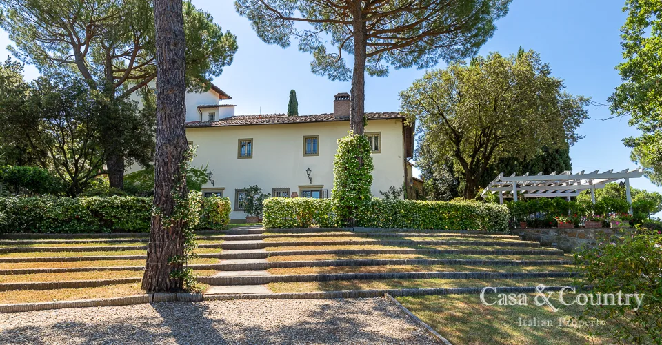 5 bed  For Sale in Florence,  - photo 2
