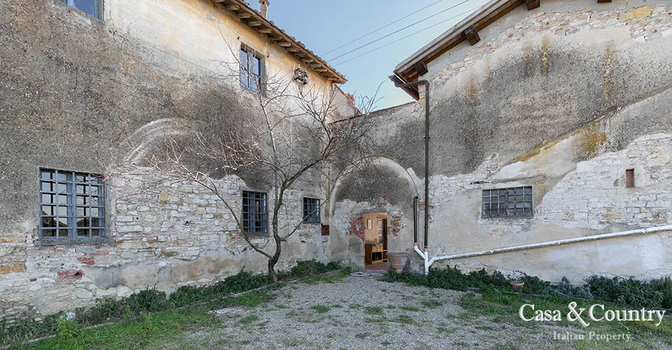 8 bed  For Sale in Florence Countryside,  - photo 13