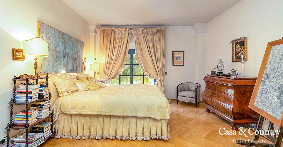 8 bed  For Sale in Florence,  - photo 23