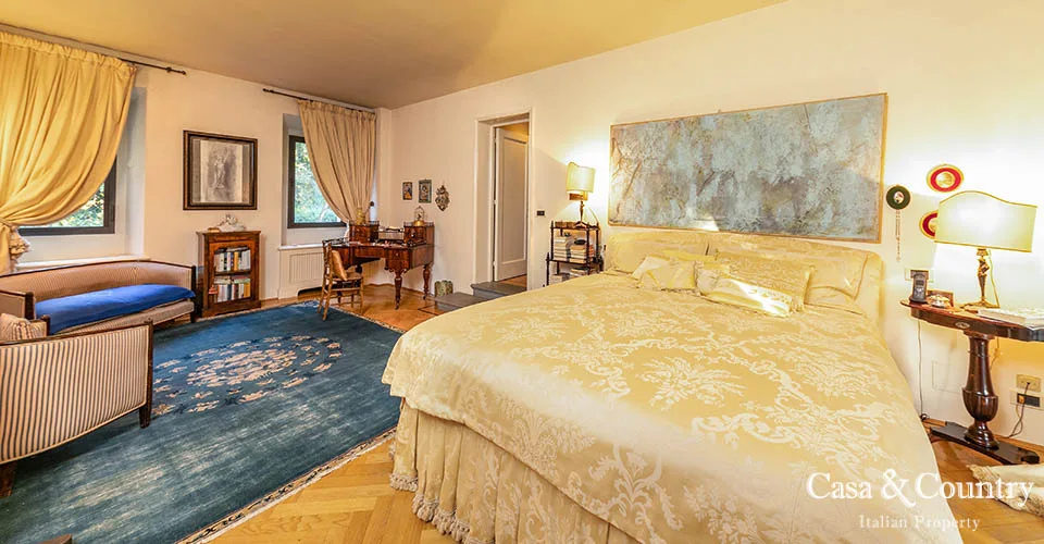 8 bed  For Sale in Florence,  - photo 24