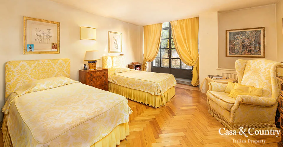 8 bed  For Sale in Florence,  - photo 26
