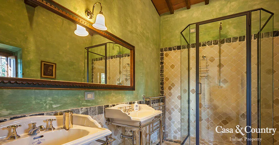 12 bed  For Sale in Florence,  - photo 37