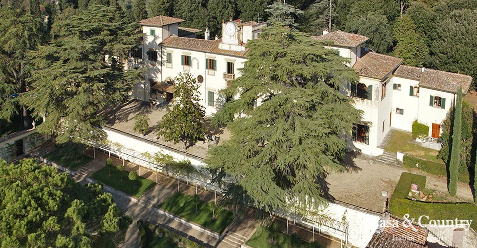12 bed  For Sale in Florence,  - 2