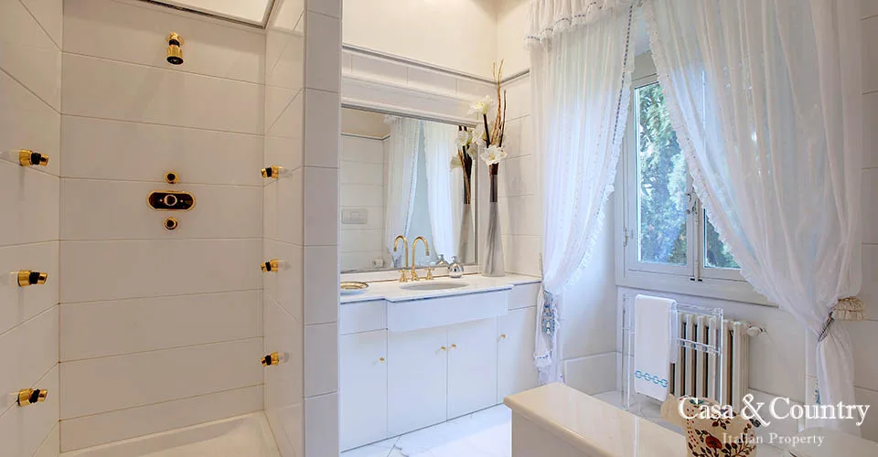 5 bed  For Sale in Florence,  - photo 30