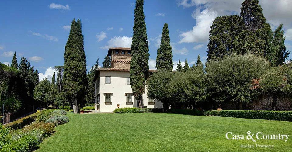 5 bed  For Sale in Florence,  - 5