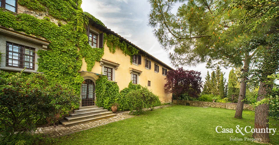 8 bed  For Sale in Val Di Pesa - Florence, 
