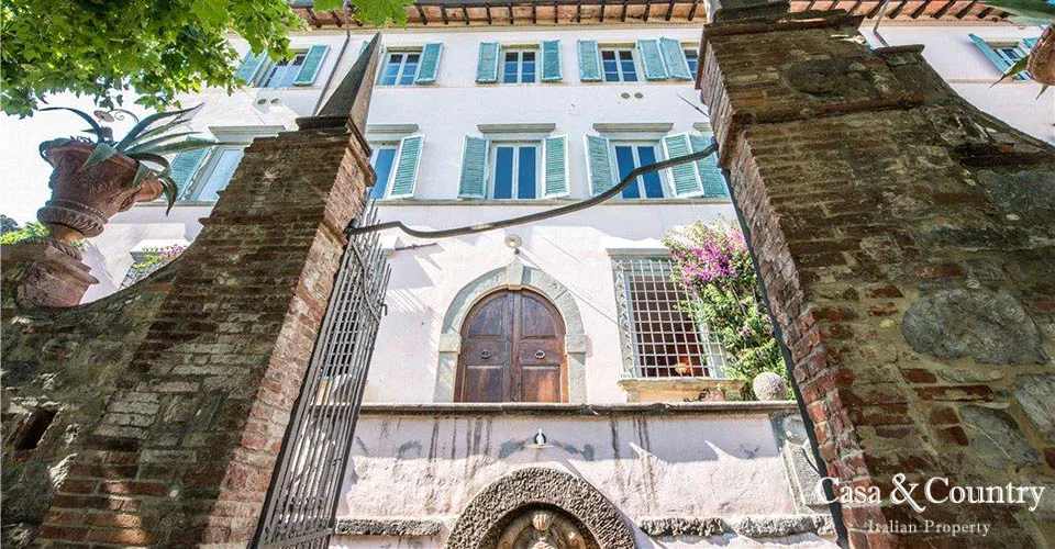 9 bed  For Sale in Lucca,  - photo 2