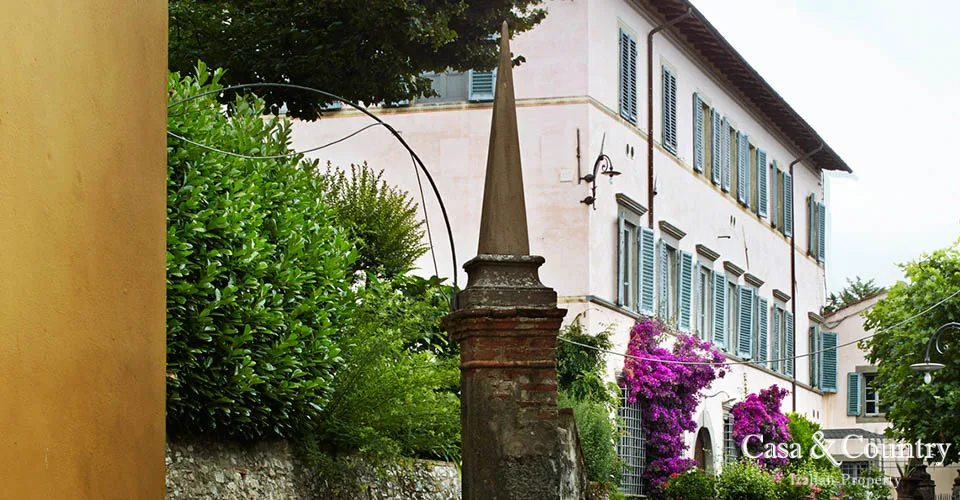 9 bed  For Sale in Lucca,  - photo 3