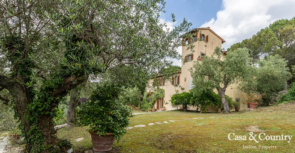 5 bed  For Sale in Florence,  - photo 3