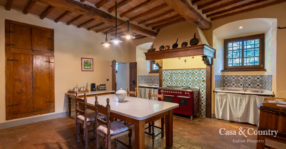 7 bed  For Sale in Florence Hills,  - photo 8