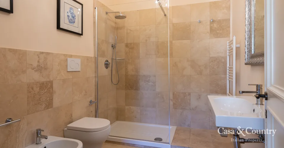 7 bed  For Sale in Florence Hills,  - photo 16