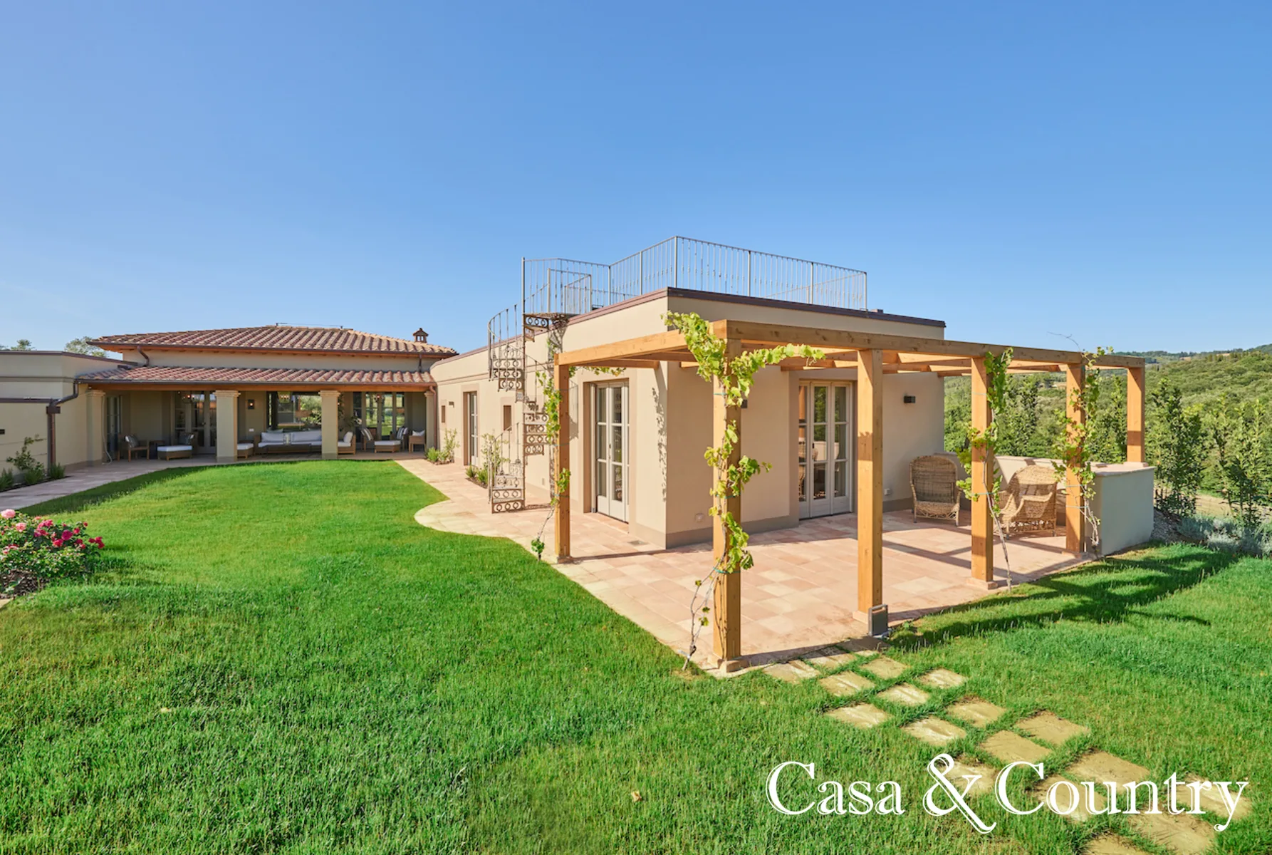 4 bed  For Sale in Volterra,  - 6