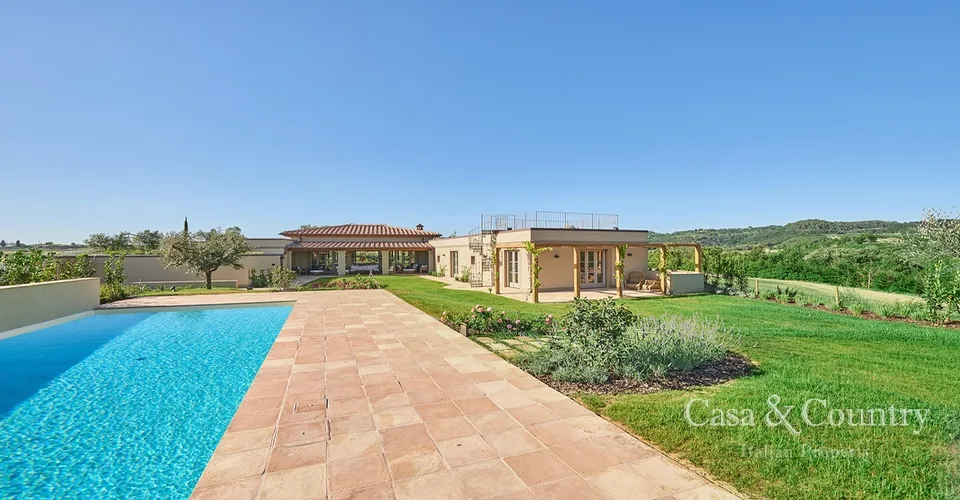4 bed  For Sale in Volterra, 