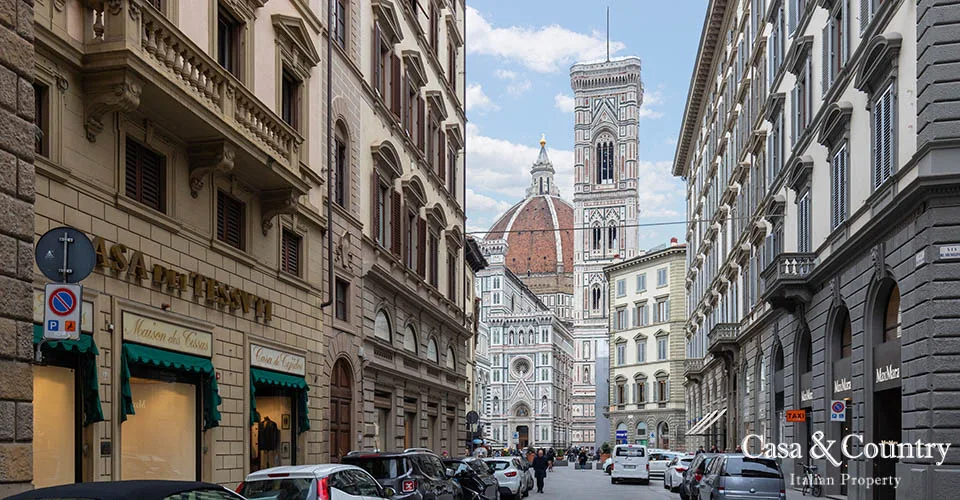 2 bed  For Sale in Florence - Duomo,  - photo 2