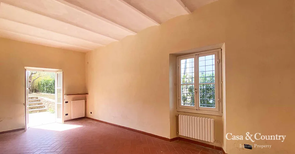 4 bed  For Sale in Via San Leonardo Florence,  - 4