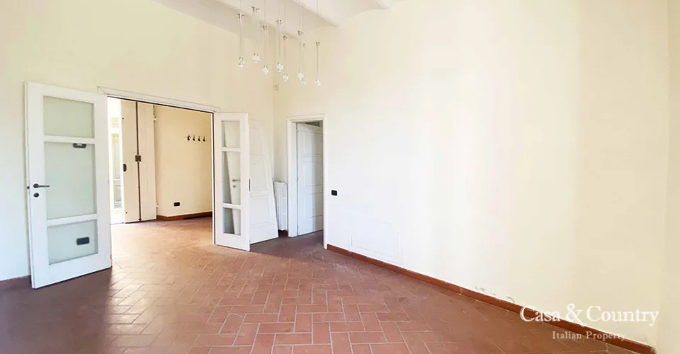 4 bed  For Sale in Via San Leonardo Florence,  - 5