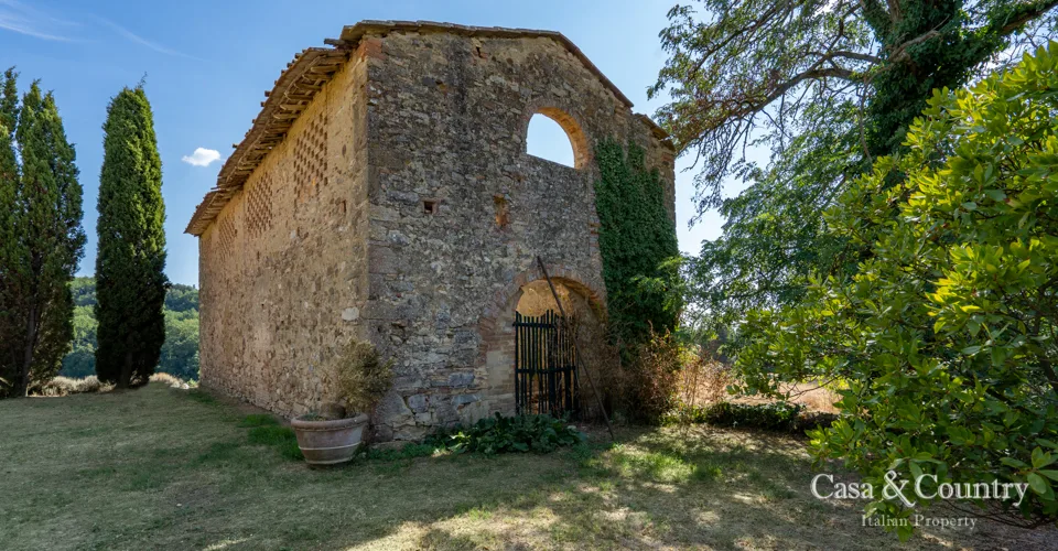 8 bed  For Sale in Chianti Classico,  - photo 23