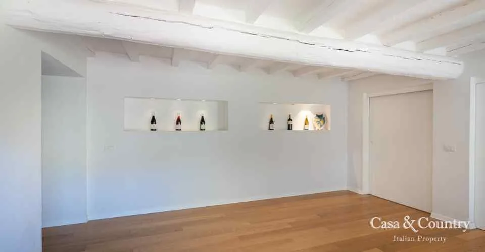 34 bed  For Sale in Florence,  - photo 15