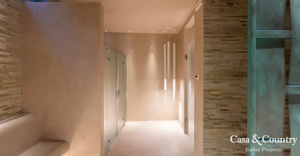 15 bed  For Sale in Florence,  - photo 34