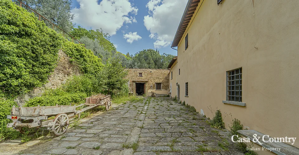 7 bed  For Sale in Florence,  - photo 78