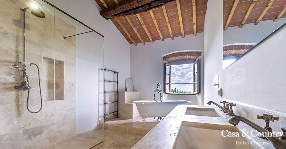 7 bed  For Sale in Florence,  - photo 40
