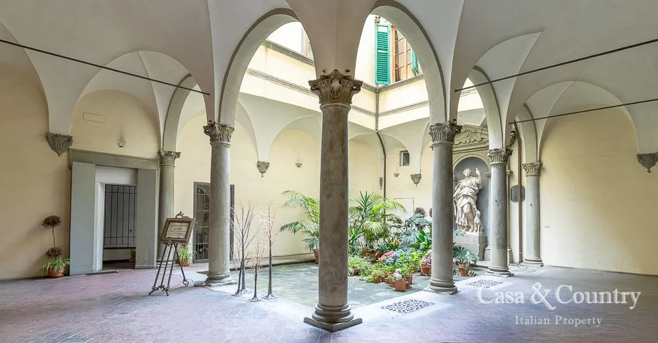 17 bed  For Sale in Florence,  - 4
