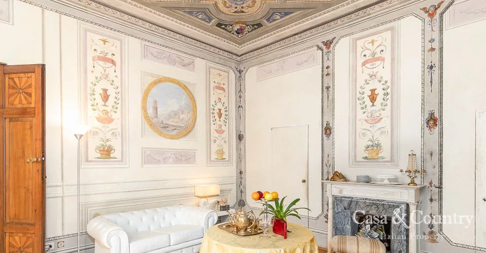 17 bed  For Sale in Florence,  - photo 13