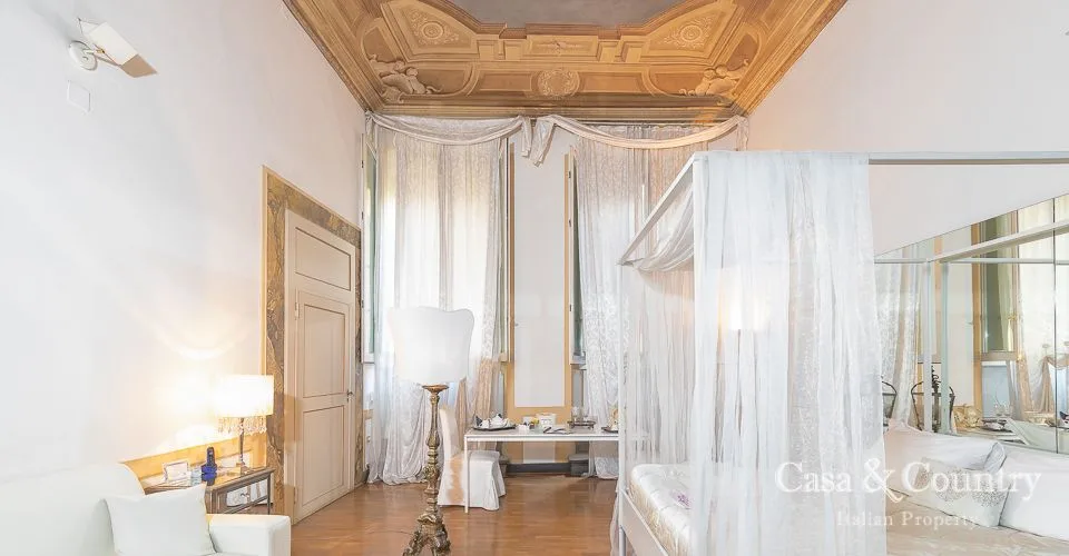 17 bed  For Sale in Florence,  - photo 21