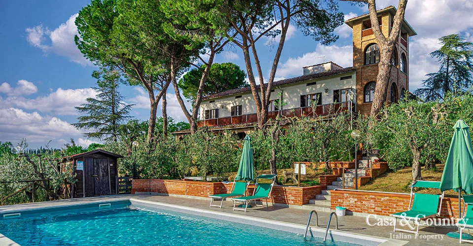 9 bed  For Sale in Chianti,  - 2