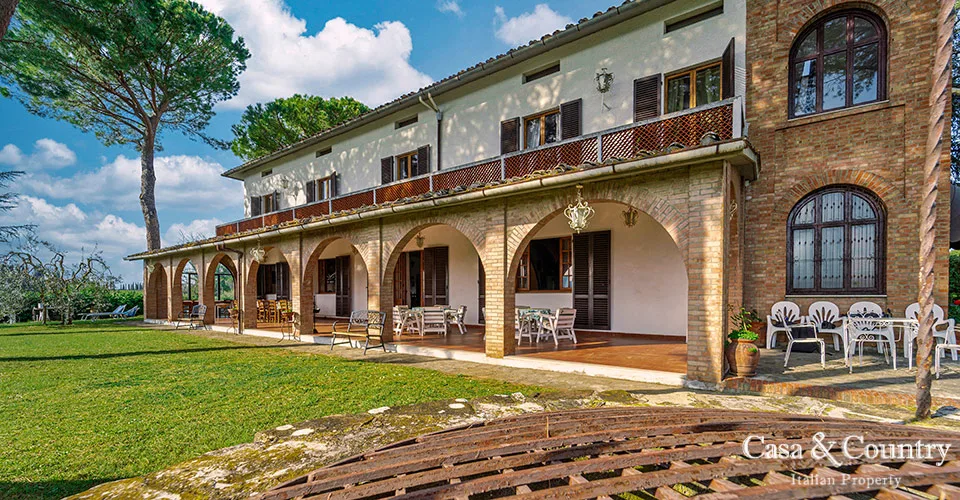 9 bed  For Sale in Chianti,  - photo 9