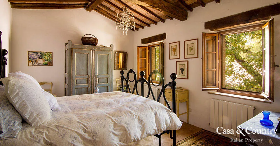 5 bed  For Sale in Montalcino,  - photo 18