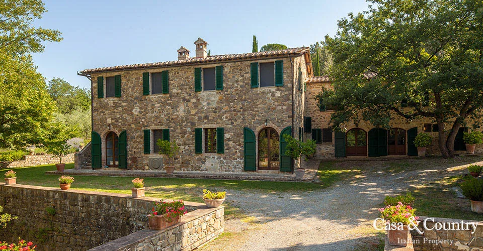 5 bed  For Sale in Montalcino,  - photo 8