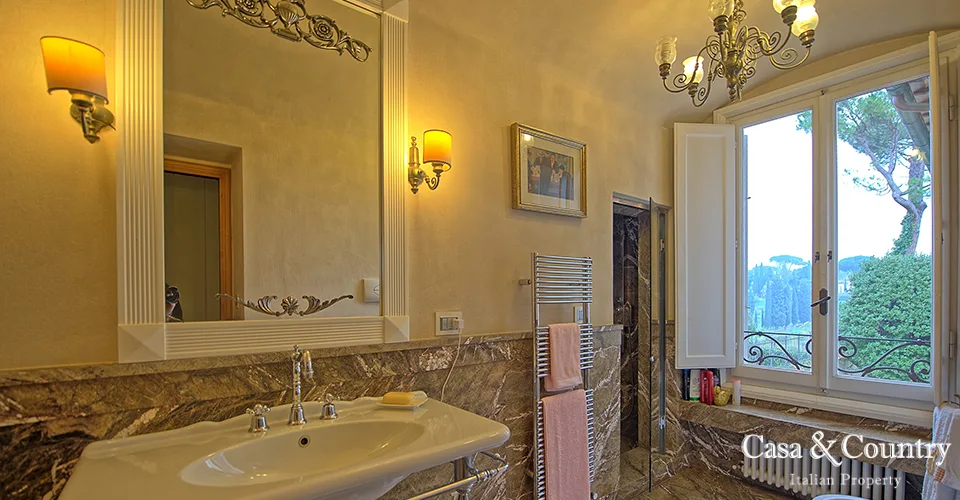 5 bed  For Sale in Florence,  - photo 19