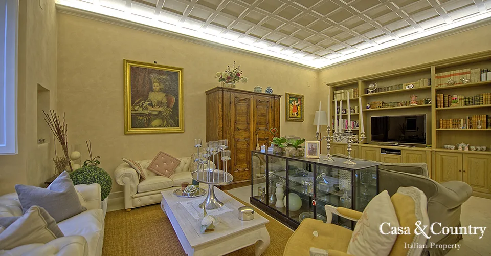 5 bed  For Sale in Florence,  - photo 10