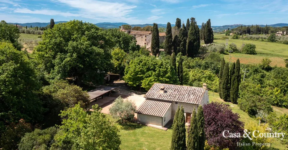 4 bed  For Sale in Siena,  - 3