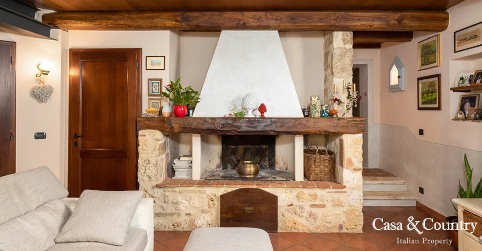 4 bed  For Sale in Siena,  - photo 12